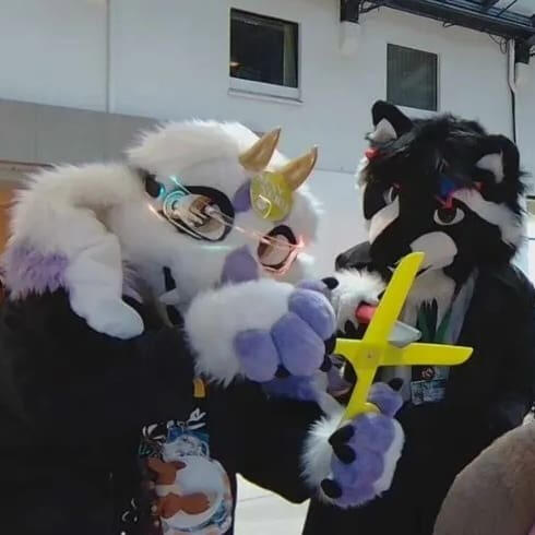 Gilly and Akiba (Eurofurence 2022)